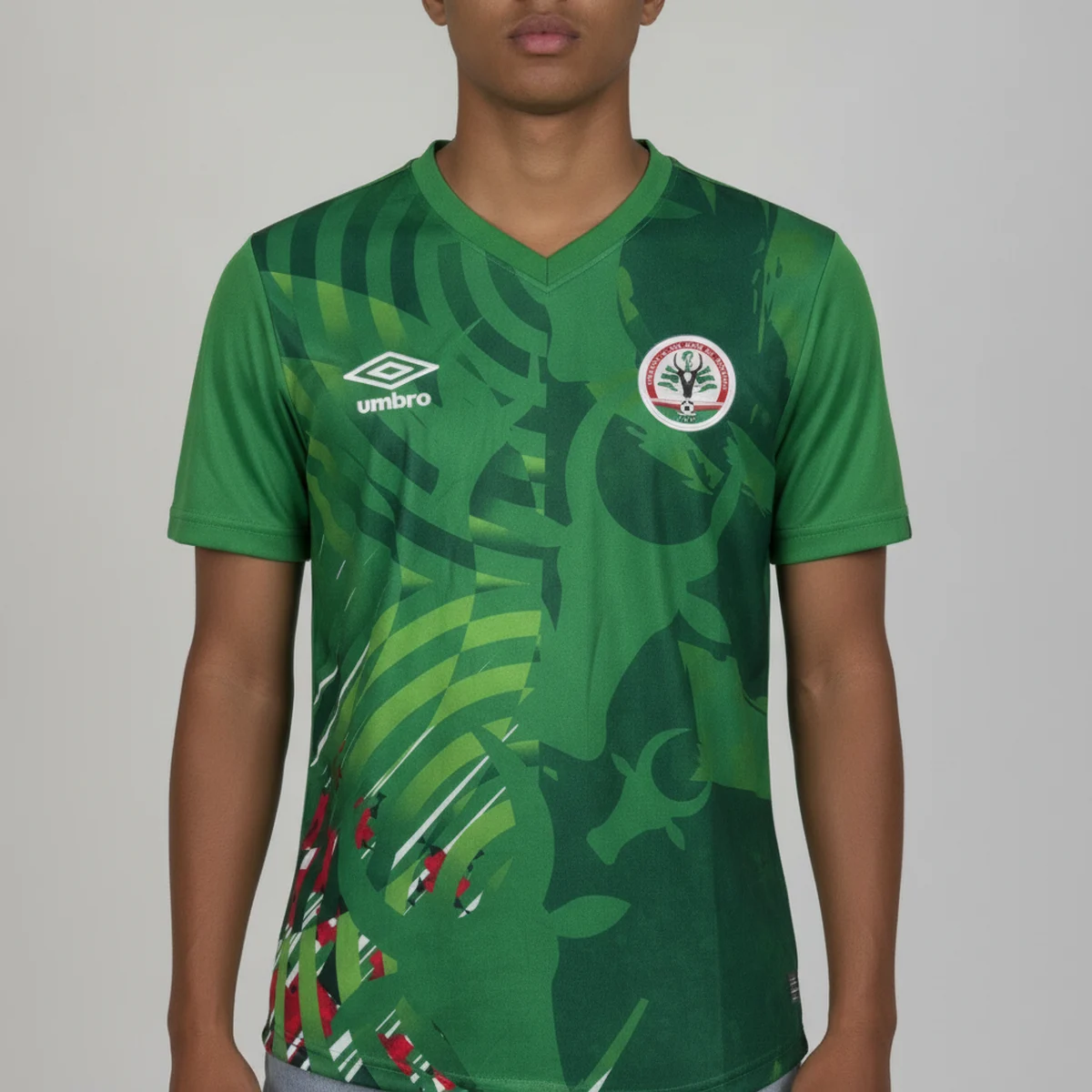 Maillot Umbro Vert Barea Madagascar — porté